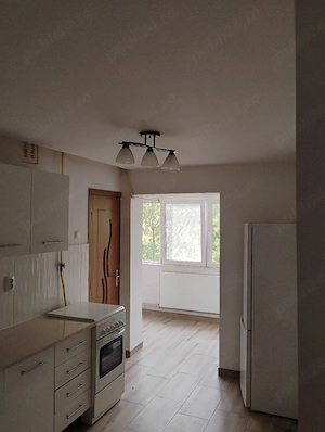 Dau in chirie apartament doua camere - imagine 2