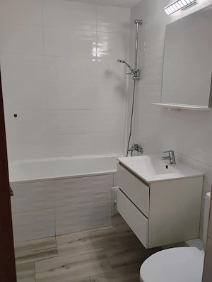 Dau in chirie apartament doua camere