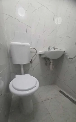 Garsoniera de vanzare zona CET, MOBILATA UTILATA, ETAJ 2 - imagine 4