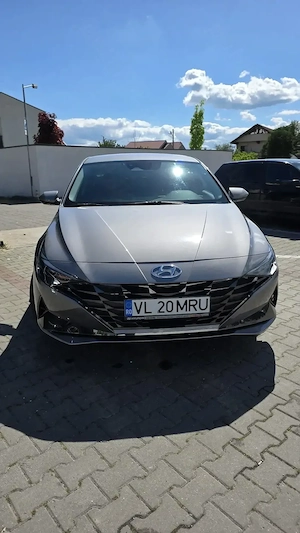 Vând Hyundai Elantra Highway CN7 - imagine 2