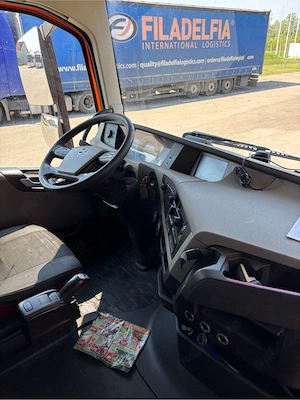 De Vanzare   Volvo FH 460 - imagine 2