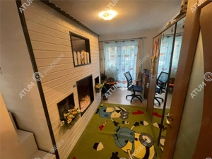 Apartament 3 camere decomandate 2 balcoane zona Brana Selimbar - imagine 6