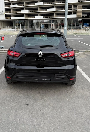 Ofer spre vânzare un autoturism marca Renault Clio 4, motorizare benzină 1.2 l, rulaj (9800 Km). - imagine 4