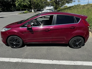 Ford Fiesta 1,6 TDCI 2011 - imagine 4