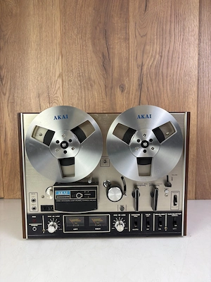 Magnetofon AKAI 4000DS   vintage, 4 piste, stare foarte bună