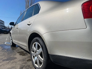 Unic proprietar ofer spre vânzare VW Jetta 1.4 TSI Confortline, model 2008, 190000 Km. - imagine 4