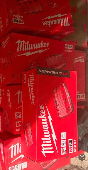 Milwaukee vand compresoare, incwrcatoare si lanterne