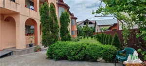 Vila 10 camere 970mp, teren 1045mp, pt ninim 2 familii, mobilata utilata, 2 garaje, toate utilitatil - imagine 2