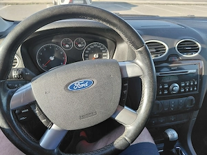 Ford focus 2 cu pilot automat