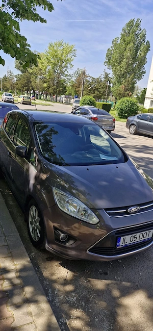 Ford C-Max 2012 luna Decembrie .itp valabil pana in 2027 Mai.toate schimburile de ulei facute  - imagine 2
