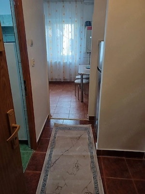 Garsoniera mare de închiriat - imagine 8
