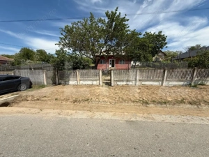 Casa partial renovata, 60mp utili , 6000 mp teren, zona Georocu Mare - imagine 13