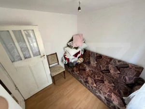 Casa partial renovata, 60mp utili , 6000 mp teren, zona Georocu Mare - imagine 4