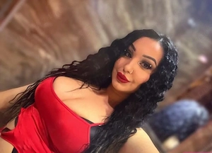 Noua în orașul tău ne desparte doar un apel (party girl) - imagine 2