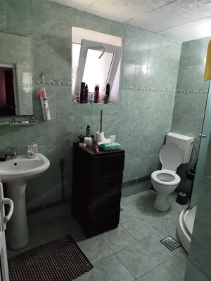 Casă renovată complet, 1800 mp teren, zonă liniștită în Cornița - imagine 4