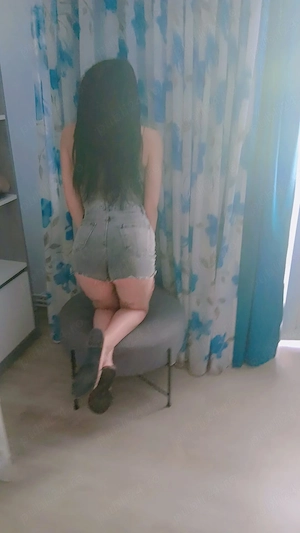 Noua in domeniu...sexy si frumoasa  - imagine 2