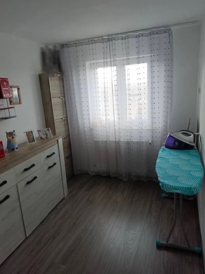 Vând apartament 3 camere  - imagine 9