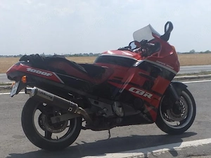 Vând cbr 1000f