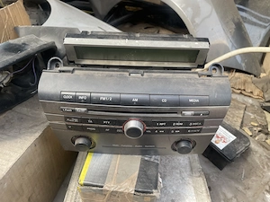 Amplificare subwoofer radio cd Mazda 3