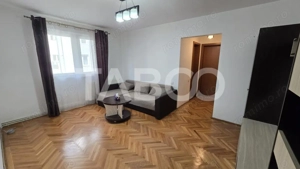 Apartament de inchiriat cu 3 camere mobilate utilate in zona Centrala