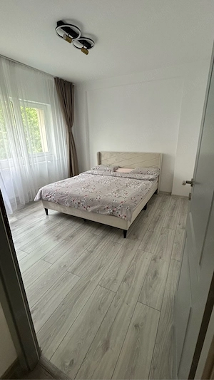Inchiriere apartament cu 3 camere+loc de parcare. - imagine 5