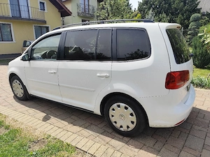 Volkswagen Touran 1,6TDI; 2012 automat - imagine 4