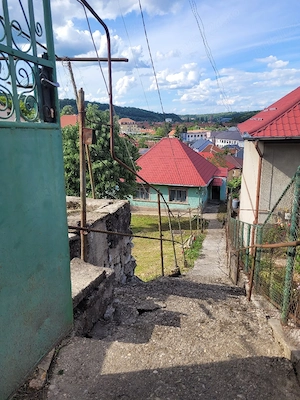 Proprietar,casă zonă centrala Reșița  - imagine 2