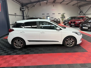 Hyundai i20 automat - imagine 2