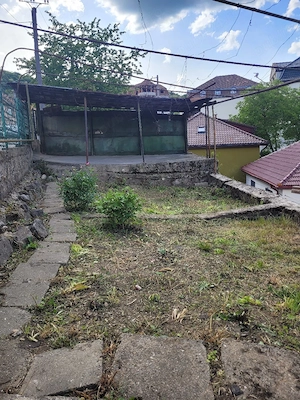Proprietar,casă zonă centrala Reșița  - imagine 6