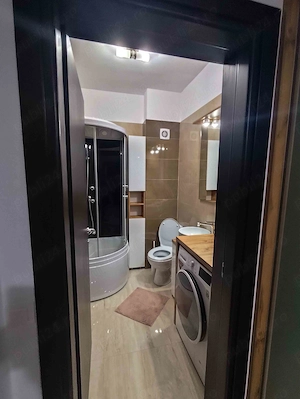 Apartament 2 camere de închiriat - zona 9 Mai - imagine 9
