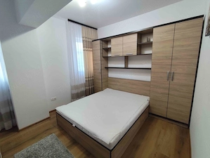 Apartament 2 camere de închiriat - zona 9 Mai - imagine 8