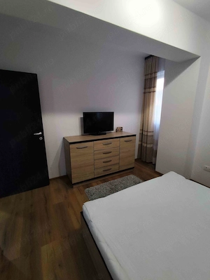 Apartament 2 camere de închiriat - zona 9 Mai - imagine 10