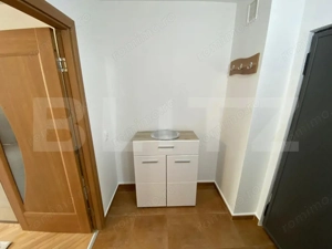 Garsoniera, 32 mp, etaj intermediar, la cheie, cu garaj, Mărăști - imagine 2