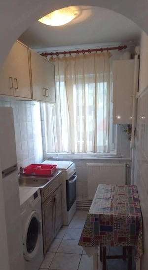 Proprietar închiriez  ap 2 camere zona Dacia -Iulius Mall  - imagine 3