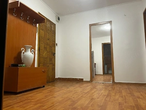 Se vine apartament 4 camere decomandate, ultracentral, renovat, etaj 1 - imagine 8