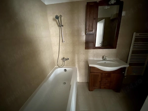 Inchiriez apartament 2cam 63mp,terasa 8mp,loc parcare subsol in bloc nou Torontalului - imagine 2