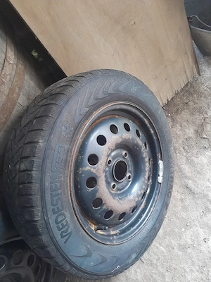Roată de rezervă 