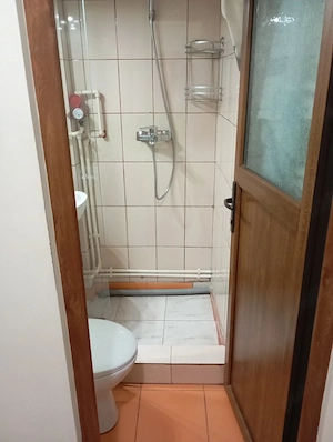Ofer spre închiriere garsoniera ultracentral Pitesti - imagine 5