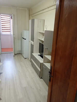 Ofer spre închiriere garsoniera ultracentral Pitesti - imagine 2