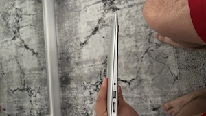 Vând Apple MacBook Air 11-inch Early 2015 în stare bună, perfect funcțional. - imagine 4