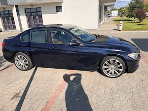 BMW 320i automat
