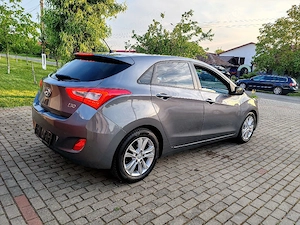 Hyundai i30 Facelift Full led 1.5 Diesel 6+1 Trepte 93.000 Km Verificabili-Garantie-Impecabilă! - imagine 3