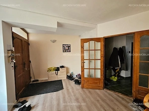 Casă individuală 7 camere, 3 băi, P+E+M, construcție 2000, Timișoara, zona Dâmbovița, comision 0 - imagine 5