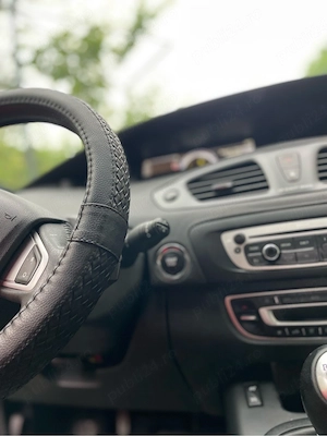 Renault Grand Scenic - imagine 4