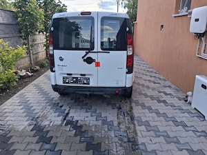 Vand fiat doblo cargo motor 2 litri jtd  clima central servo abs air bag geamuri electrice carlig - imagine 5