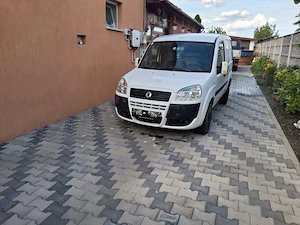 Vand fiat doblo cargo motor 2 litri jtd  clima central servo abs air bag geamuri electrice carlig - imagine 4