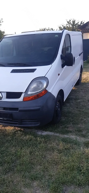 vand  renault Trafic 19 dci