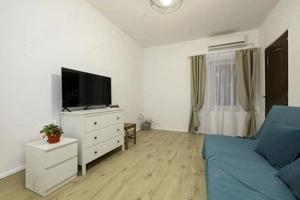 Închiriez apartament 2 camere la curte, Piața Muncii, centrală proprie