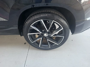 Skoda Karoq Sportline 2021 | 2.0 TDI DSG 4x4 | 2 Seturi Roți | Înmatriculată RO | Raport CarVertical - imagine 6