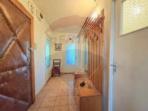 Zona 300, 3 camere, etaj 2, trei balcoane,  fără comision ! - imagine 12